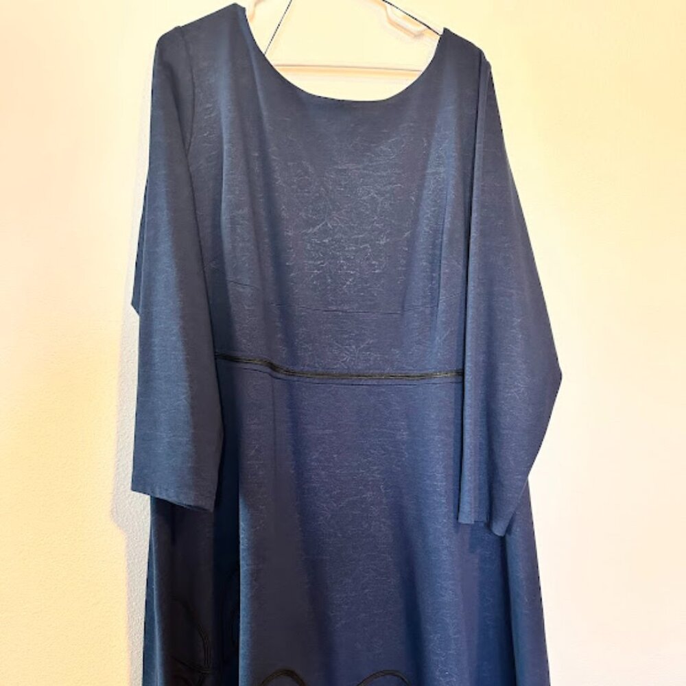 Adrianna Papell 22W long sleeve navy and black dress